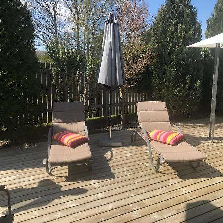 Skon Feriebolig Med Havudsigt I Naturskont Omrade Munkebo Bagian luar foto